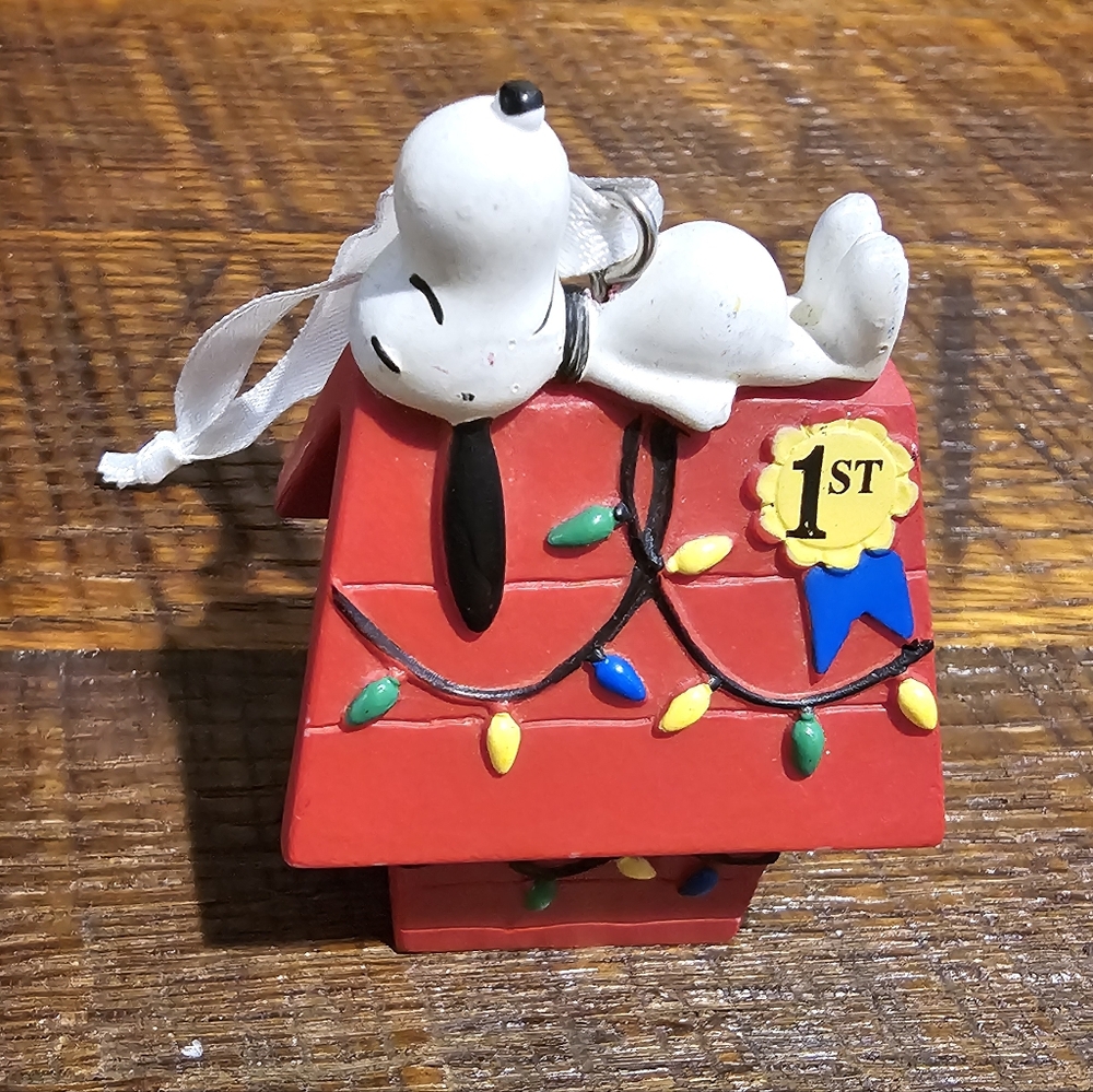4/$10 Snoopy Red Doghouse Christmas Ornament Peanuts